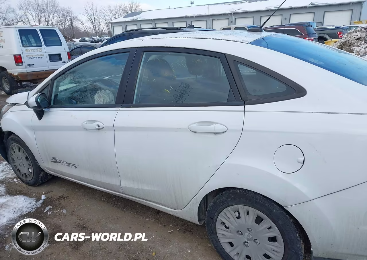 2015 Ford Fiesta S VIN:3FADP4AJ4FM104627 - 14