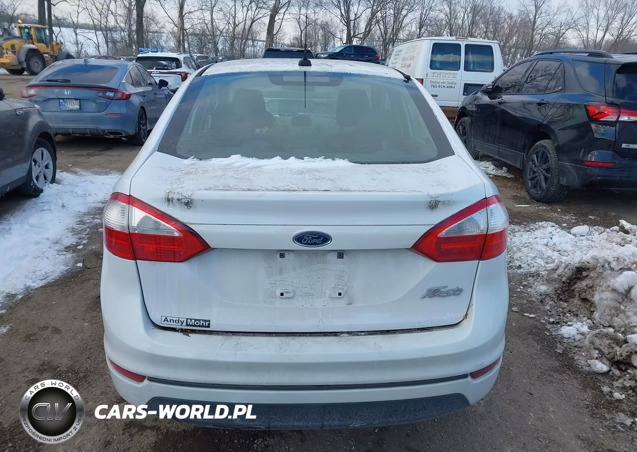 2015 Ford Fiesta S VIN:3FADP4AJ4FM104627 - 16