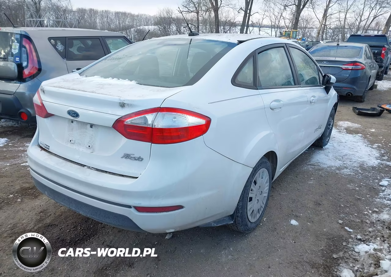2015 Ford Fiesta S VIN:3FADP4AJ4FM104627 - 4