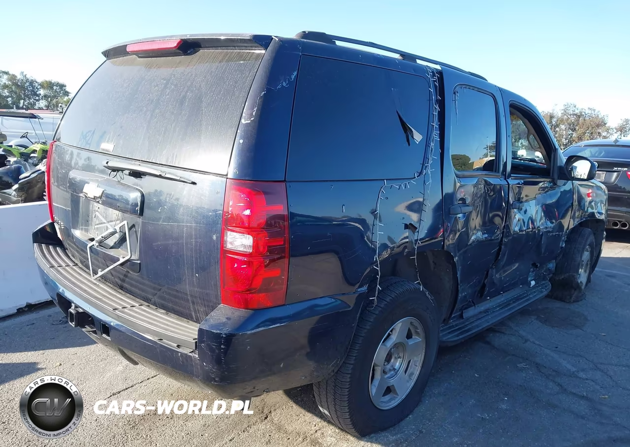 2007 Chevrolet Tahoe Ls VIN:1GNFC13J77J113290 - 4