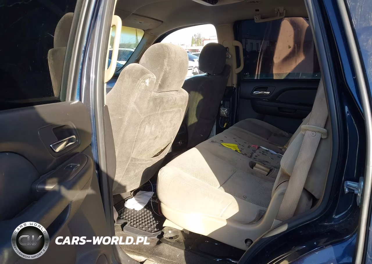 2007 Chevrolet Tahoe Ls VIN:1GNFC13J77J113290 - 8