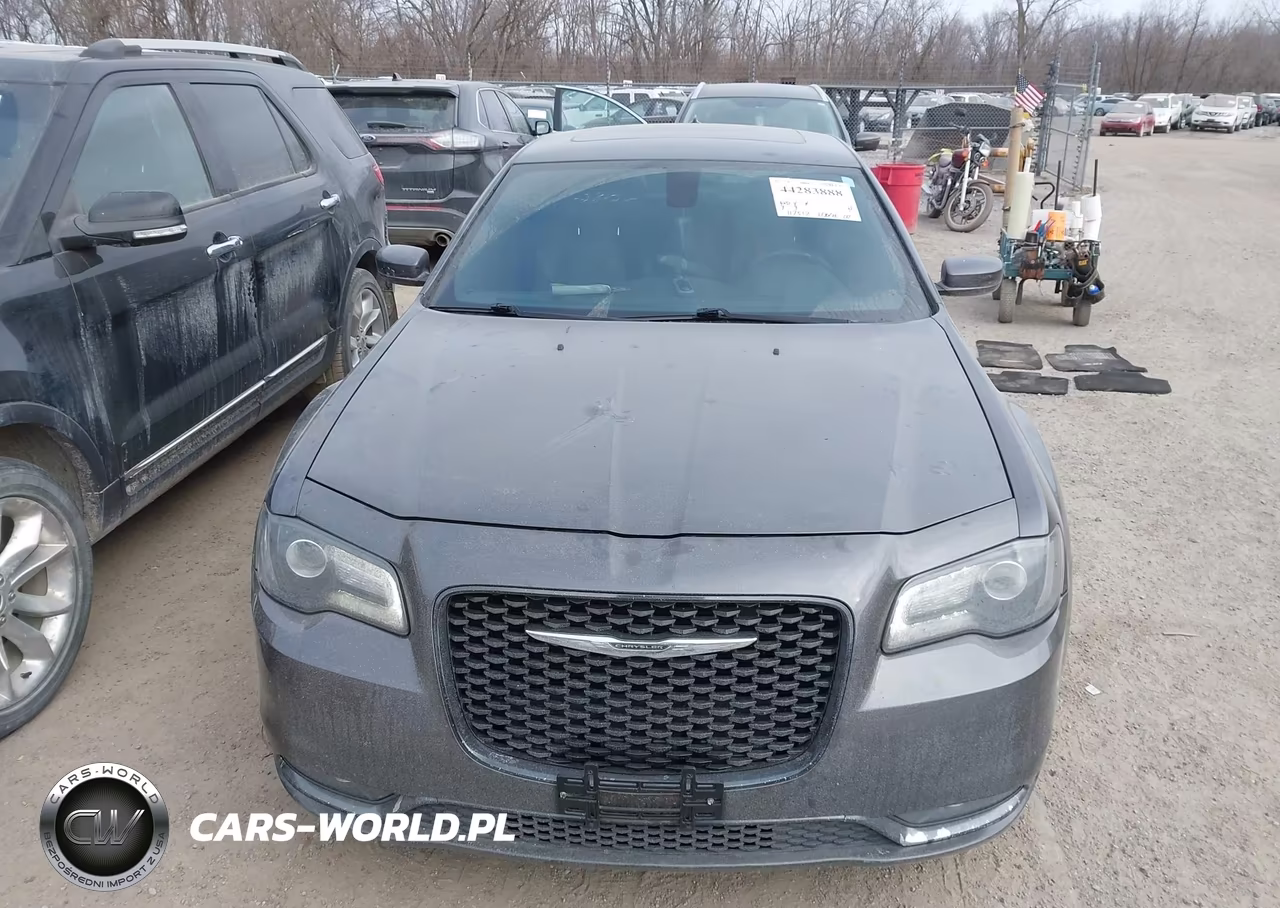 2015 Chrysler 300 300S VIN:2C3CCABG7FH853783 - 12