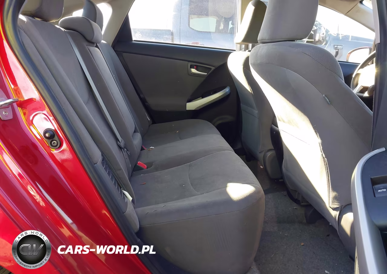 2013 Toyota Prius Two VIN:JTDKN3DU5D0349833 - 8