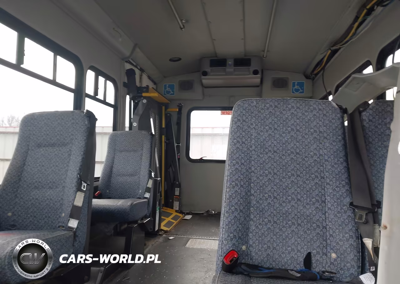 2017 Ford E-350 Cutaway VIN:1FDEE3FS7HDC47940 - 6