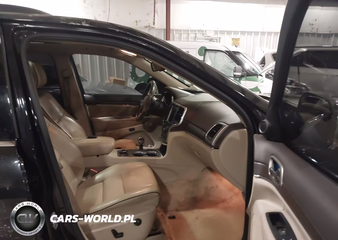 2015 Jeep Grand Cherokee Overland VIN:1C4RJFCT7FC822475 - 5