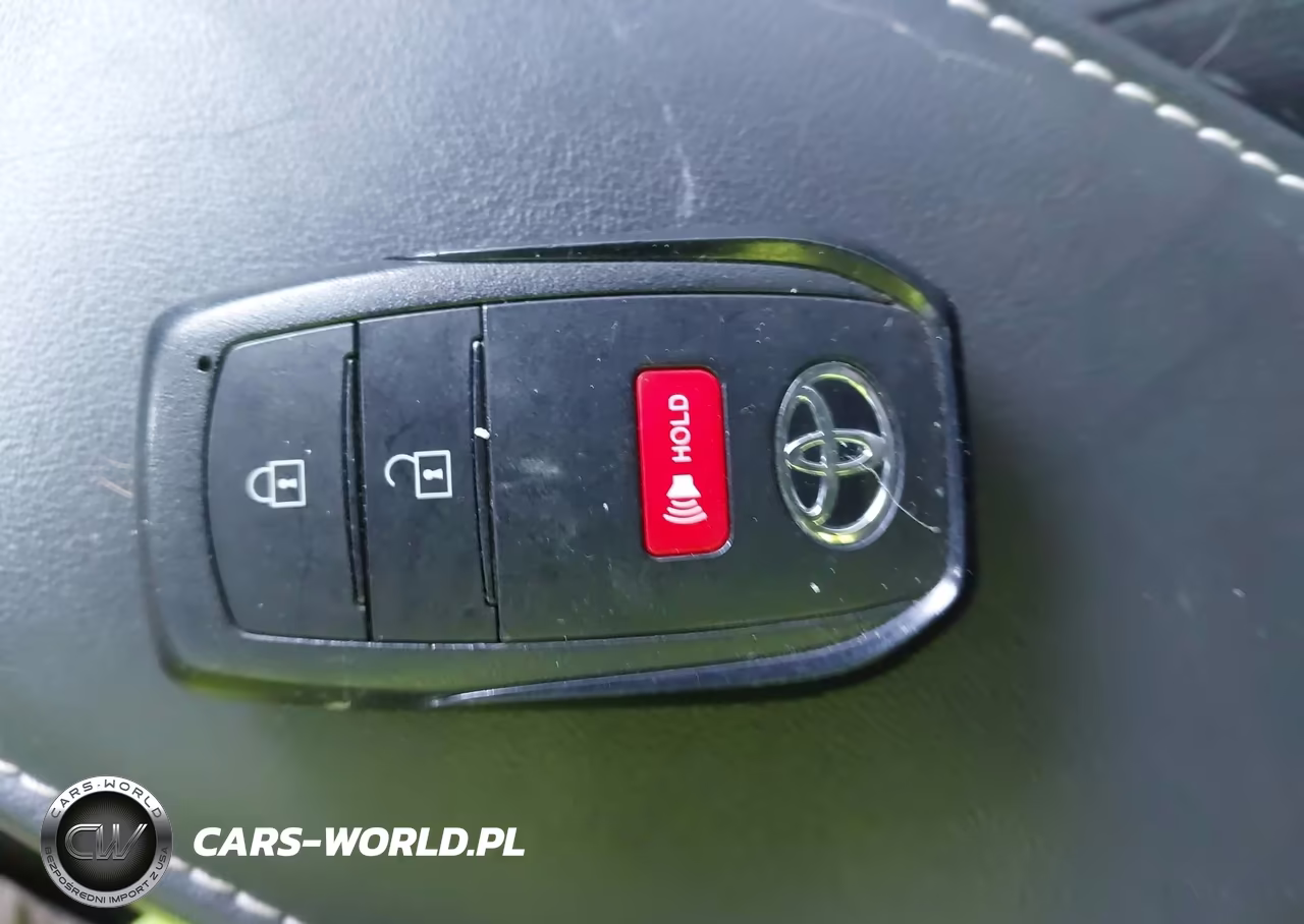 2025 Toyota Corolla Nightshade Edition VIN:JTND4MBEXS3246587 - 11