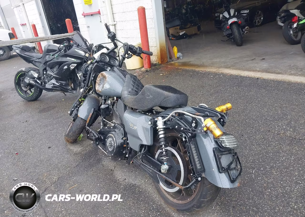 2022 Harley-Davidson Fltrxst VIN:1HD1ACL15NB628802 - 3