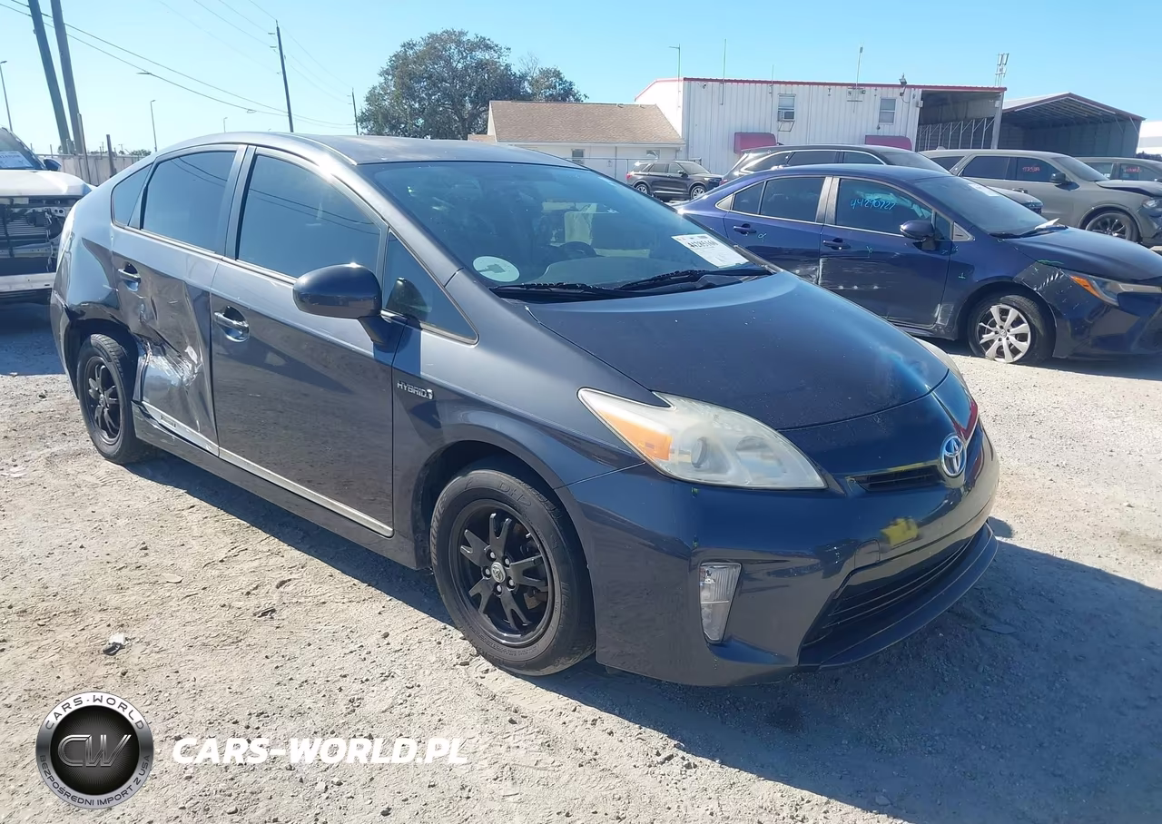 2014 Toyota Prius Three