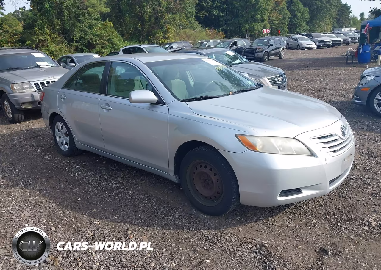 2009 Toyota Camry Le – zdjęcie 1 z 12