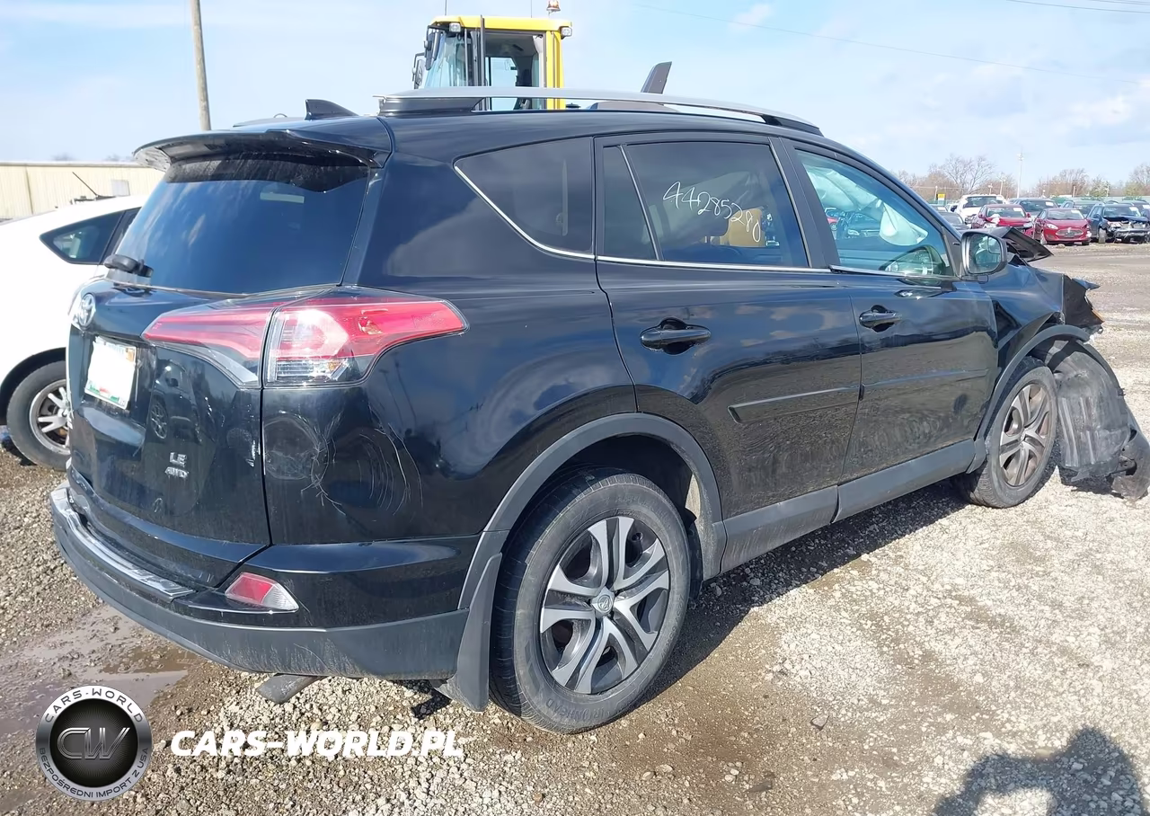 2017 Toyota Rav4 Le VIN:2T3BFREV6HW553971 - 4