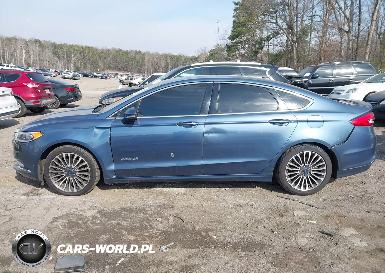 2018 Ford Fusion Hybrid Titanium VIN:3FA6P0RU9JR192442 - 14