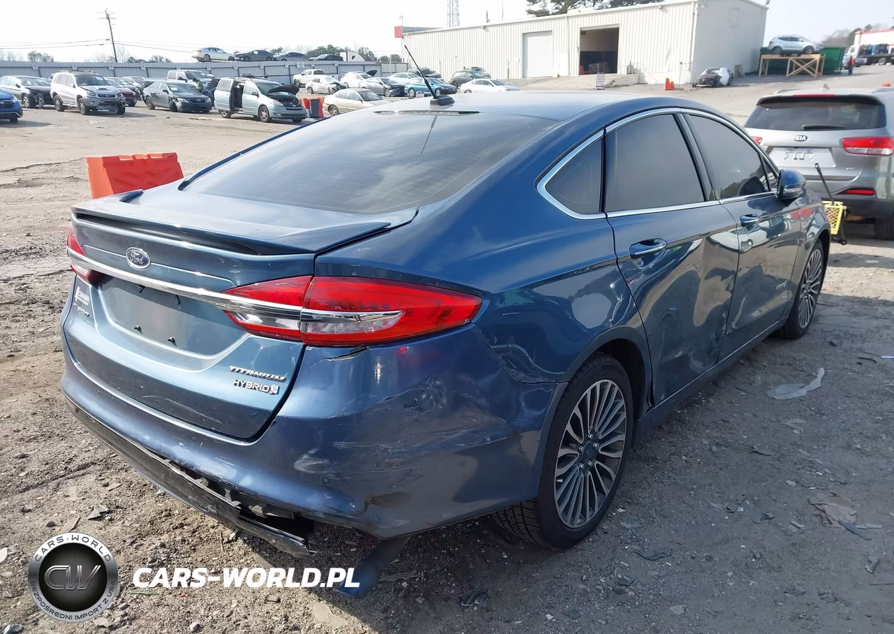 2018 Ford Fusion Hybrid Titanium VIN:3FA6P0RU9JR192442 - 4