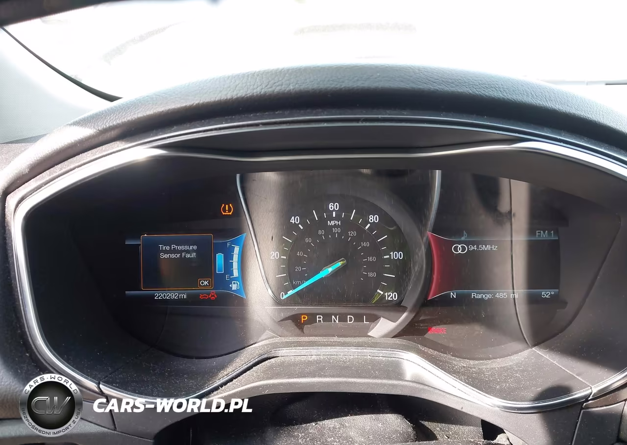 2018 Ford Fusion Hybrid Titanium VIN:3FA6P0RU9JR192442 - 7