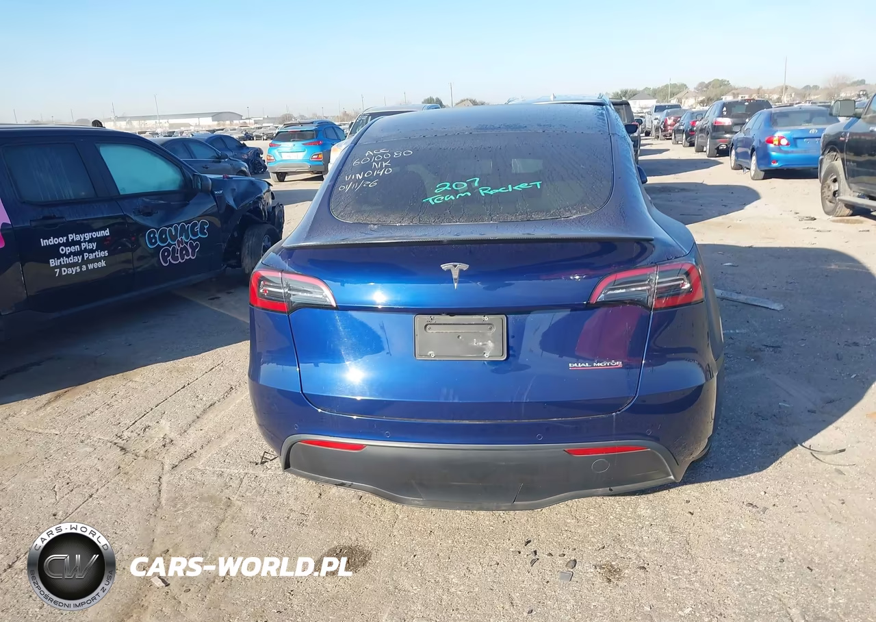 2022 Tesla Model Y Performance Dual Motor All-Wheel Drive VIN:7SAYGDEF3NF390140 - 16