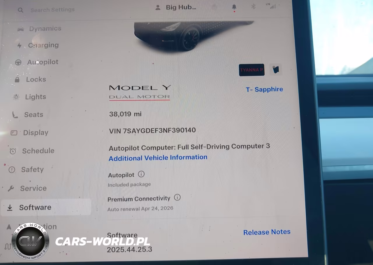 2022 Tesla Model Y Performance Dual Motor All-Wheel Drive VIN:7SAYGDEF3NF390140 - 18