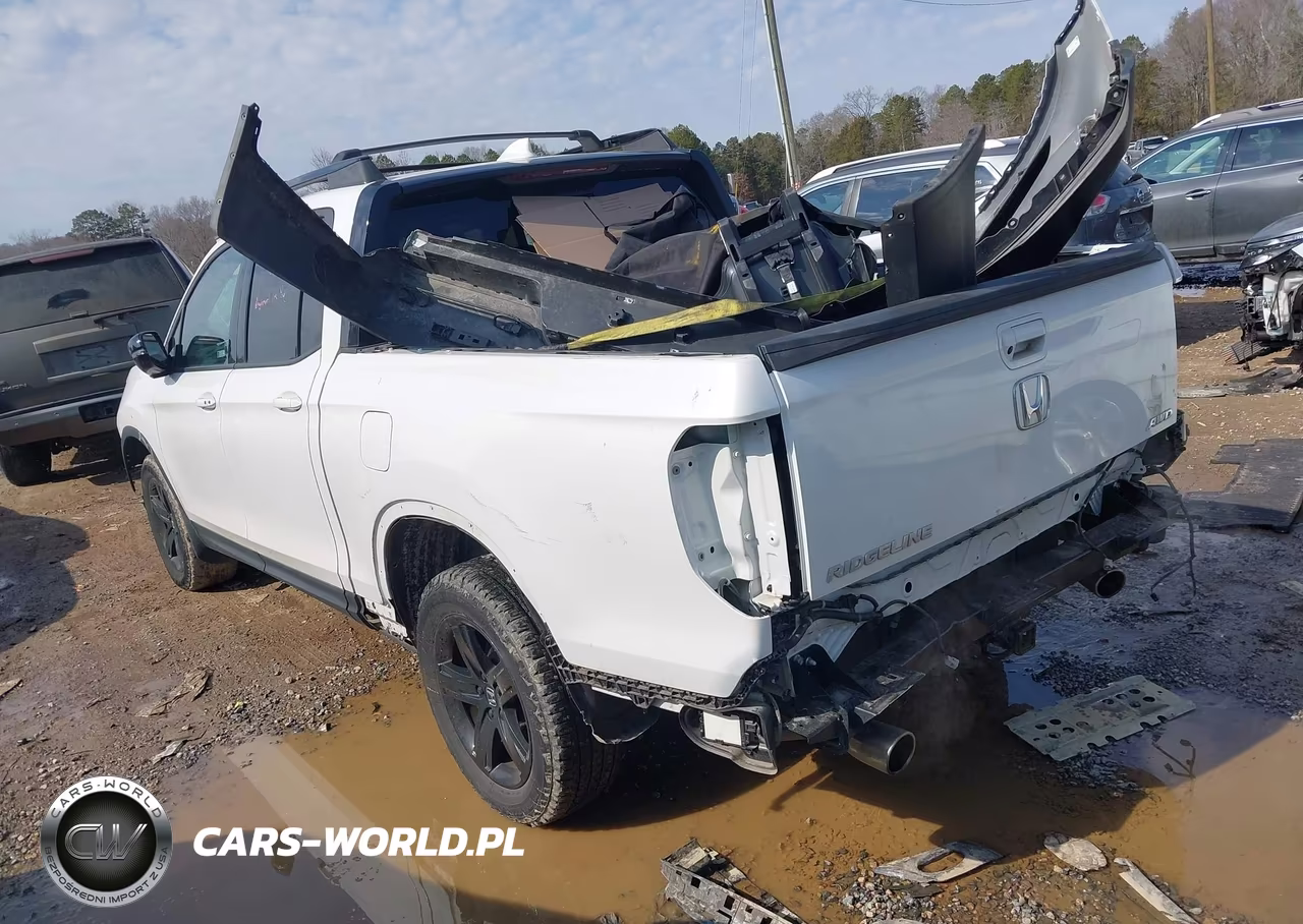 2023 Honda Ridgeline Black Edition VIN:5FPYK3F86PB052652 - 3