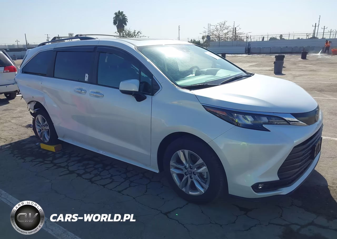 2025 Toyota Sienna Xle – zdjęcie 1 z 16