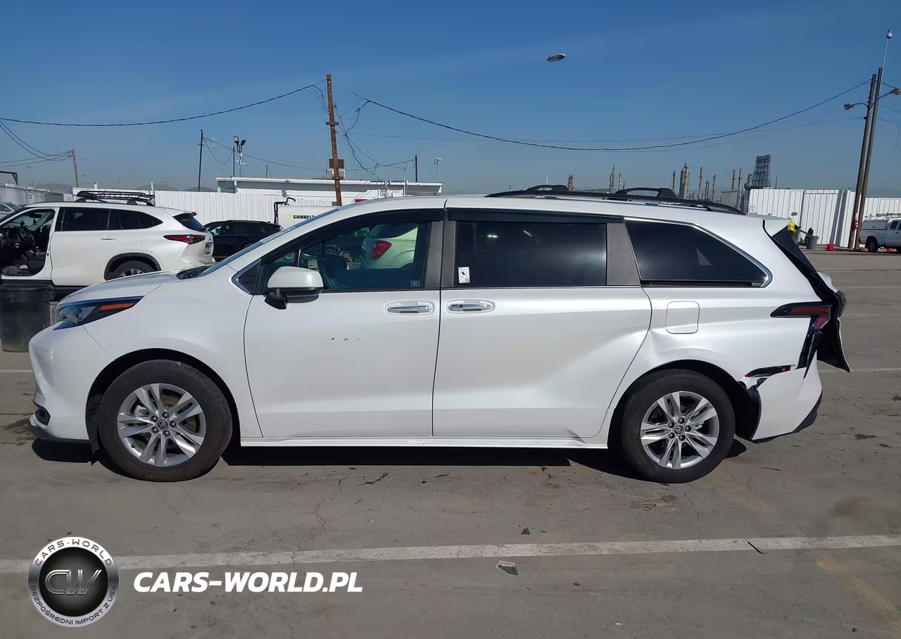 2025 Toyota Sienna Xle VIN:5TDJRKEC5SS253341 - 14