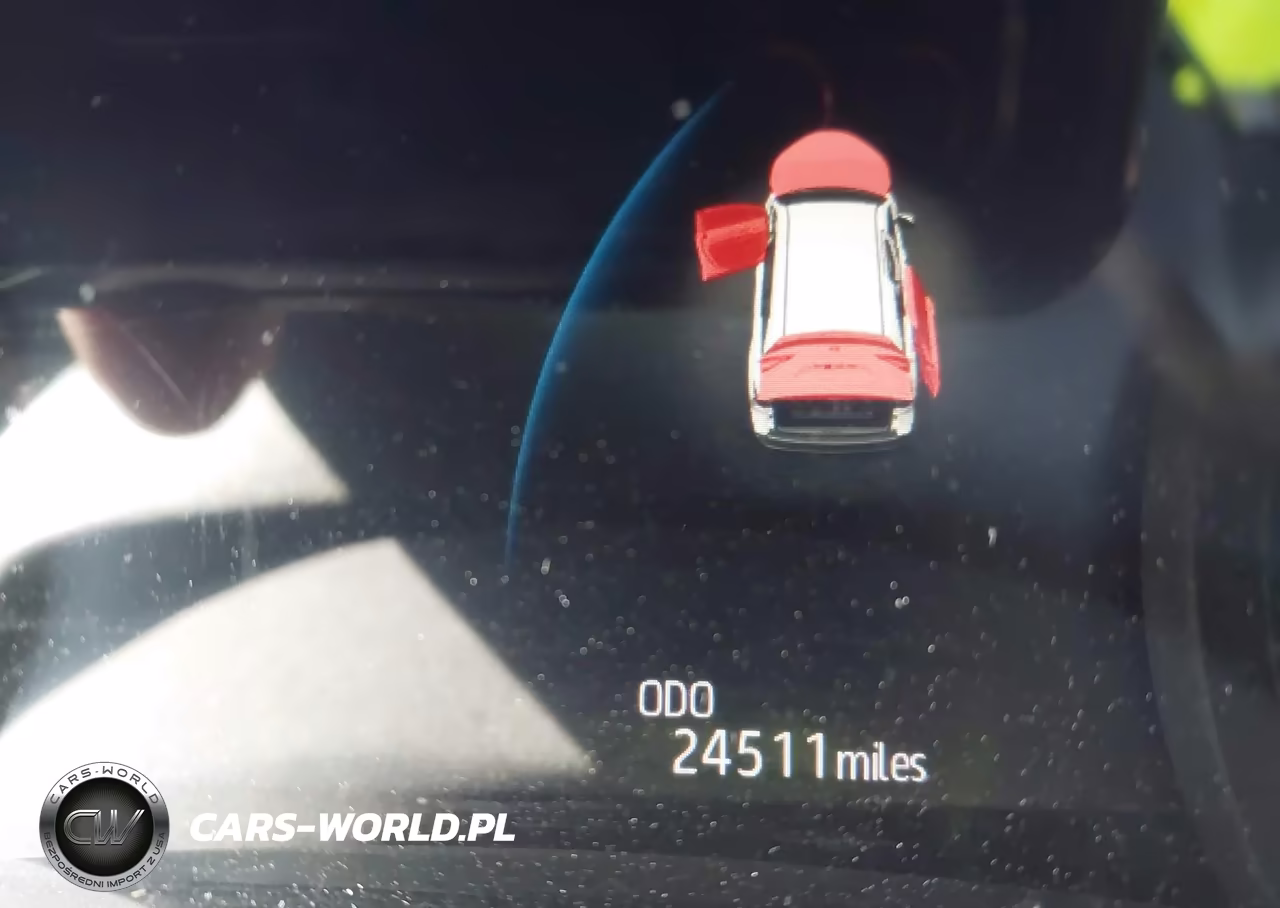 2025 Toyota Sienna Xle VIN:5TDJRKEC5SS253341 - 15