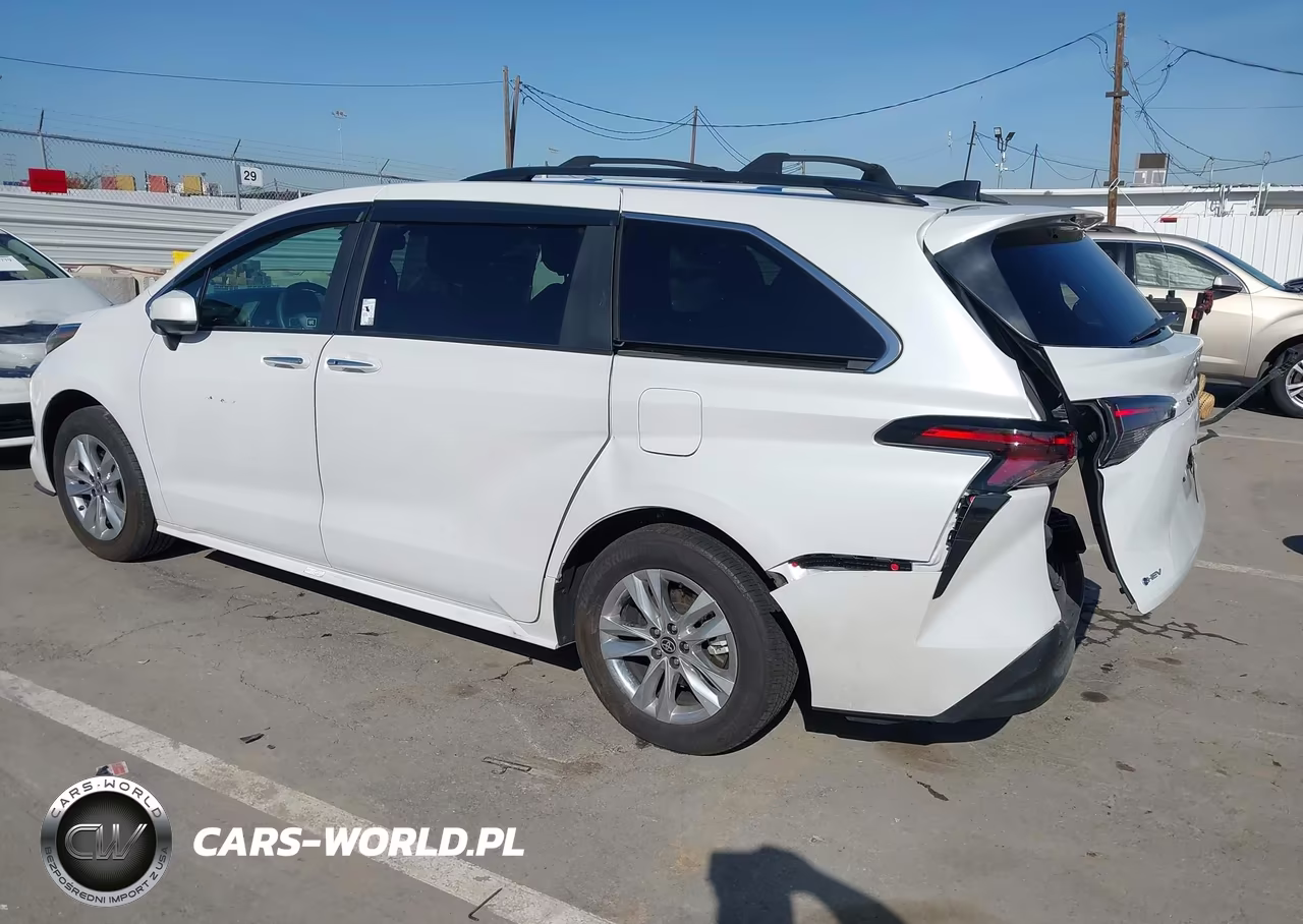 2025 Toyota Sienna Xle VIN:5TDJRKEC5SS253341 - 3