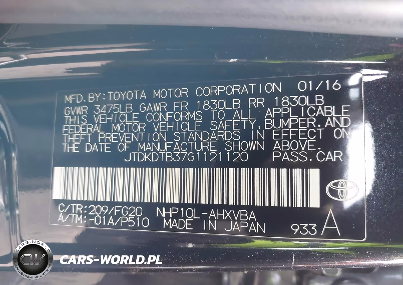 2016 Toyota Prius C Two VIN:JTDKDTB37G1121120 - 9