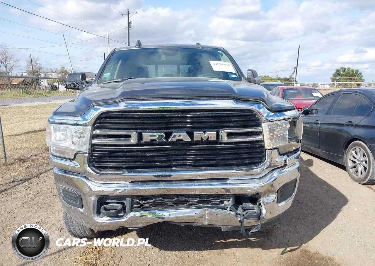2021 Ram 2500 Laramie 4X4 6'4 Box VIN:3C6UR5FL1MG525874 - 12