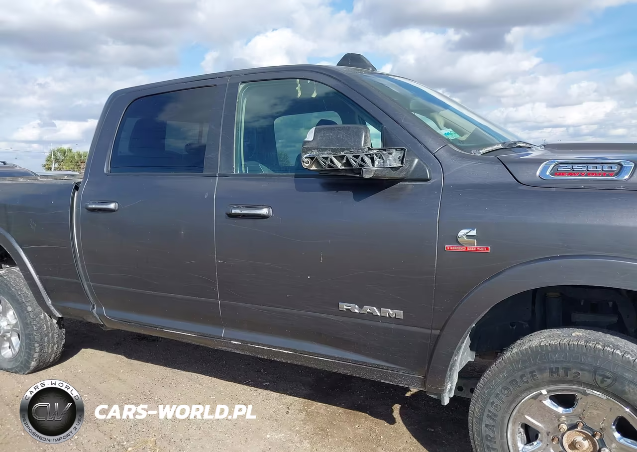 2021 Ram 2500 Laramie 4X4 6'4 Box VIN:3C6UR5FL1MG525874 - 13
