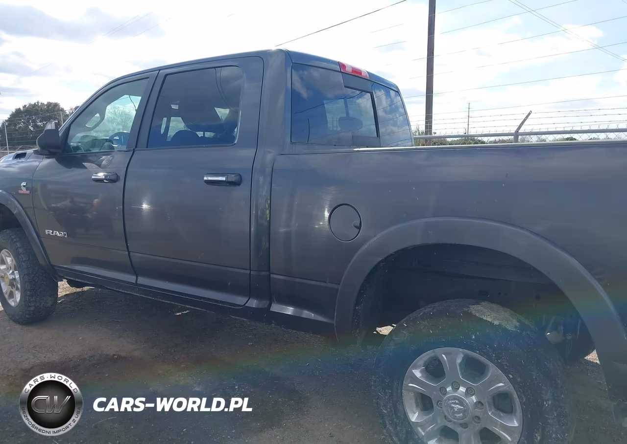 2021 Ram 2500 Laramie 4X4 6'4 Box VIN:3C6UR5FL1MG525874 - 14
