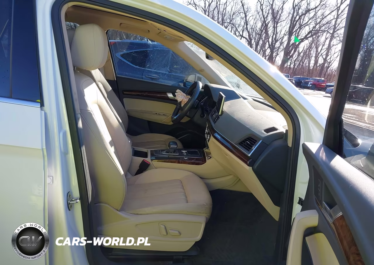 2018 Audi Q5 2.0T Premium VIN:WA1BNAFY0J2120037 - 5
