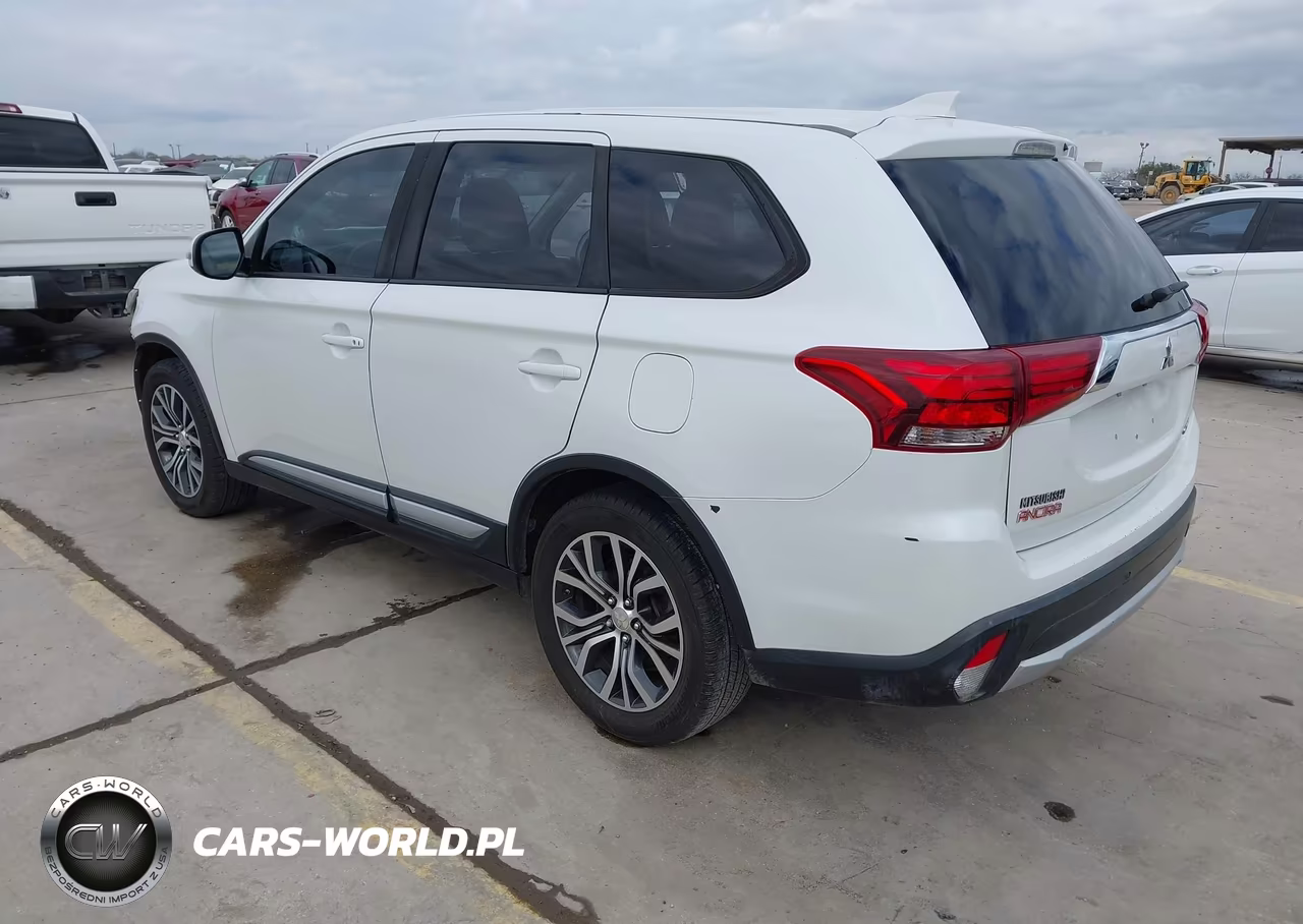 2017 Mitsubishi Outlander Se VIN:JA4AD3A30HZ028840 - 3