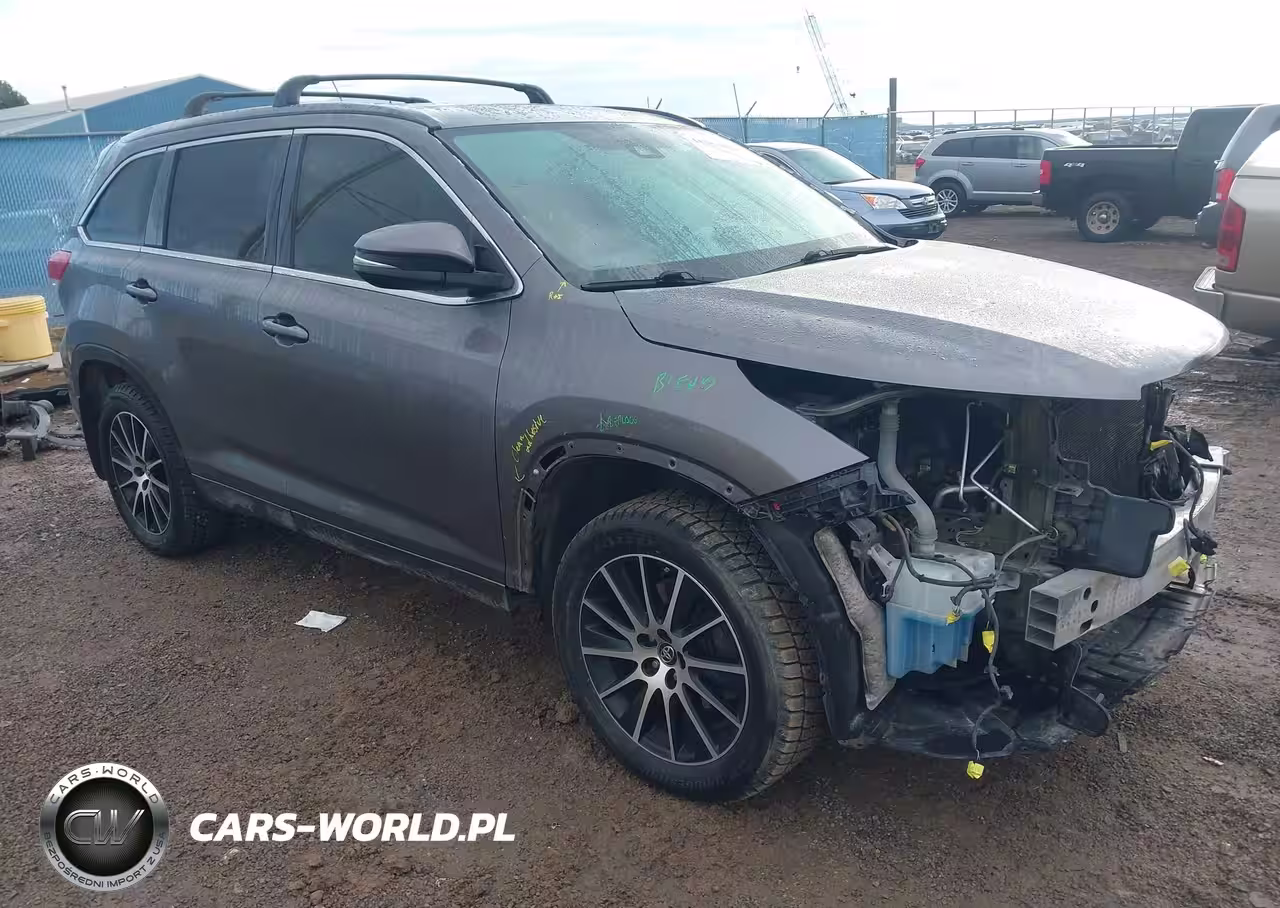 2017 Toyota Highlander Se