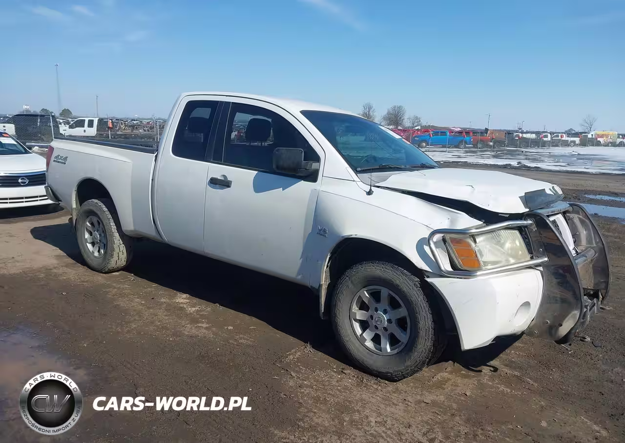 2004 Nissan Titan Xe