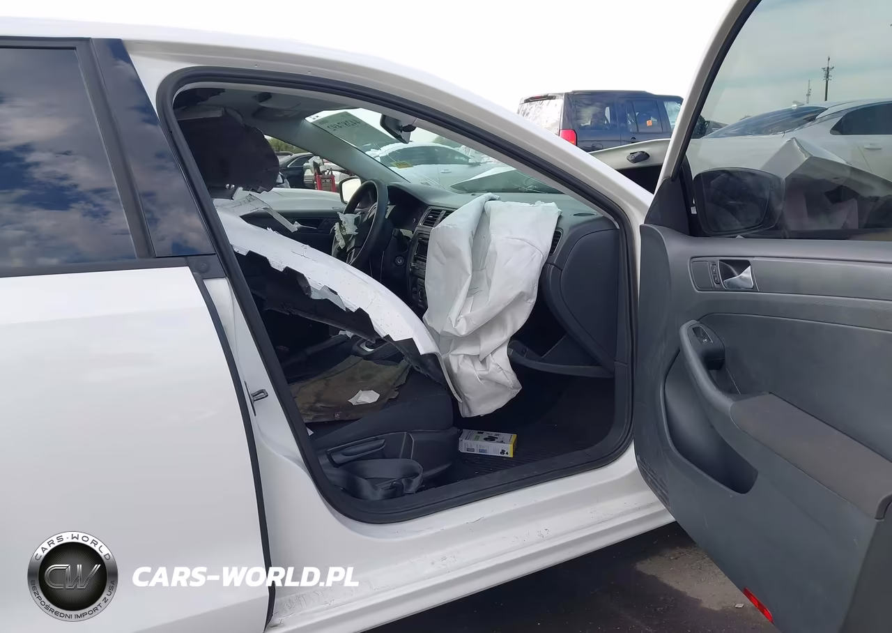 2012 Volkswagen Jetta 2.0L S VIN:3VW2K7AJ1CM308179 - 5