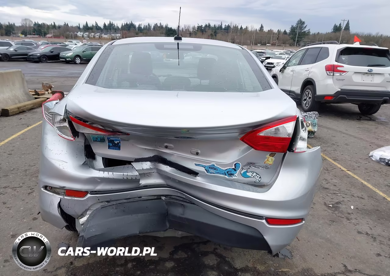 2015 Ford Fiesta S VIN:3FADP4AJ4FM124022 - 16