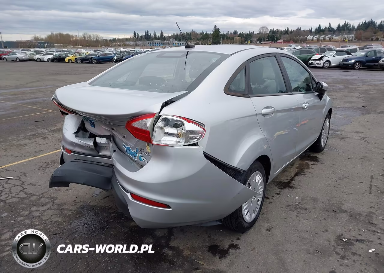 2015 Ford Fiesta S VIN:3FADP4AJ4FM124022 - 4