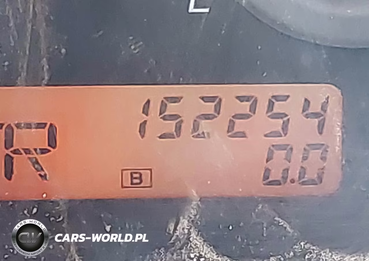 2010 Nissan Versa 1.8S VIN:3N1BC1APXAL439439 - 16