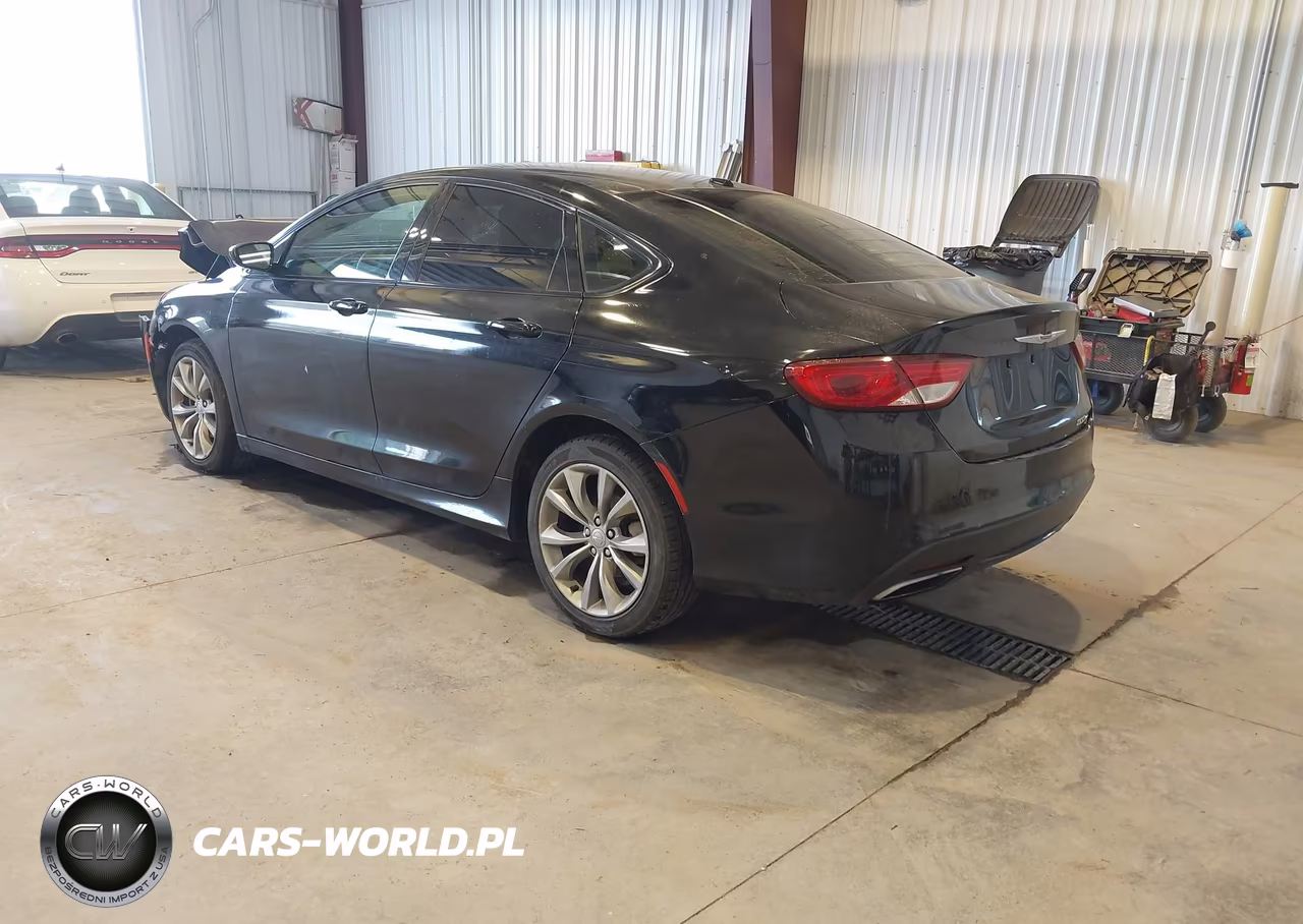 2015 Chrysler 200 S VIN:1C3CCCBB4FN681817 - 3