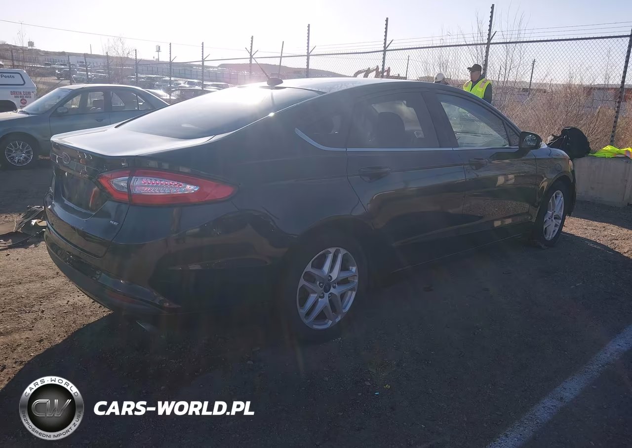 2015 Ford Fusion Se VIN:3FA6P0H71FR130620 - 4