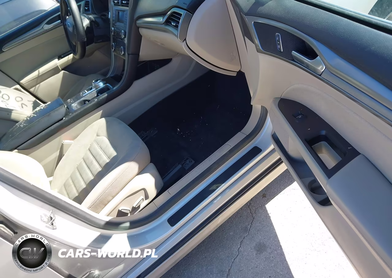 2017 Ford Fusion Se VIN:3FA6P0H72HR117989 - 5