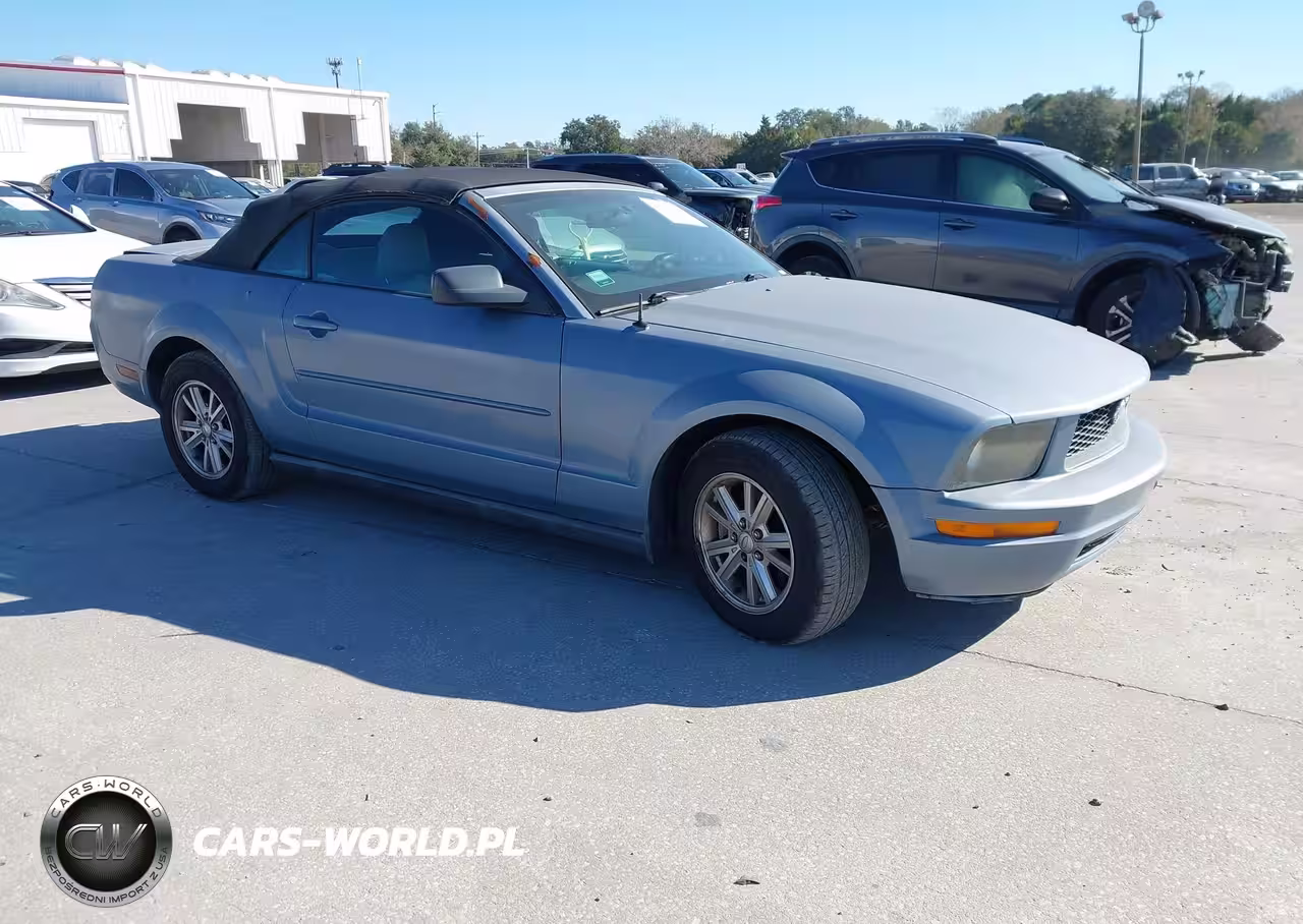 2007 Ford Mustang V6 Deluxe-V6 Premium