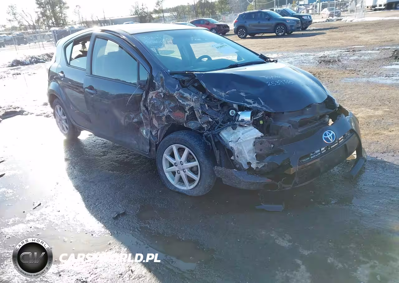 2014 Toyota Prius C Three