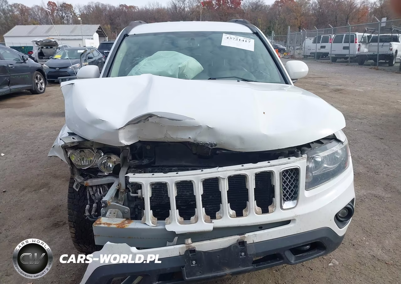 2015 Jeep Compass Latitude VIN:1C4NJDEB9FD183646 - 12