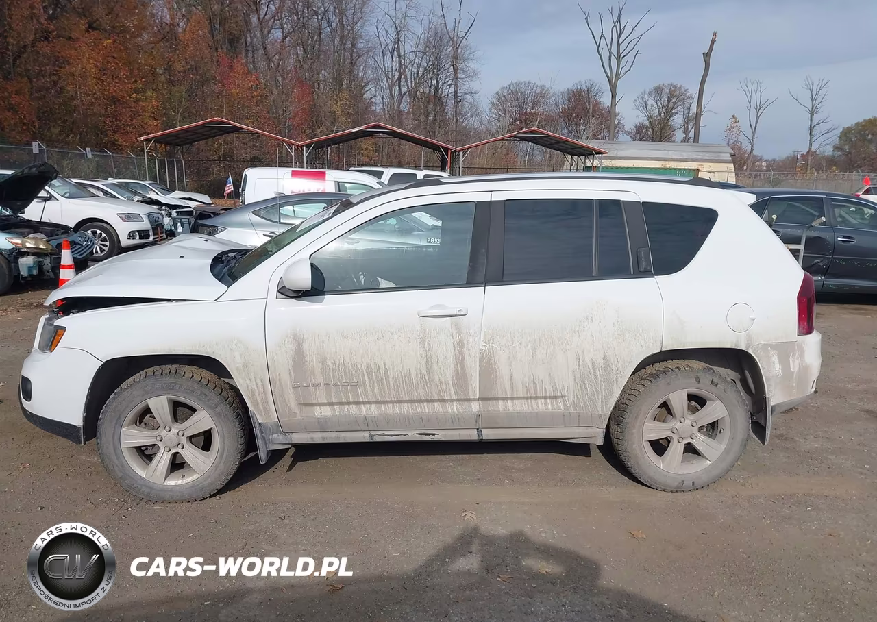 2015 Jeep Compass Latitude VIN:1C4NJDEB9FD183646 - 14