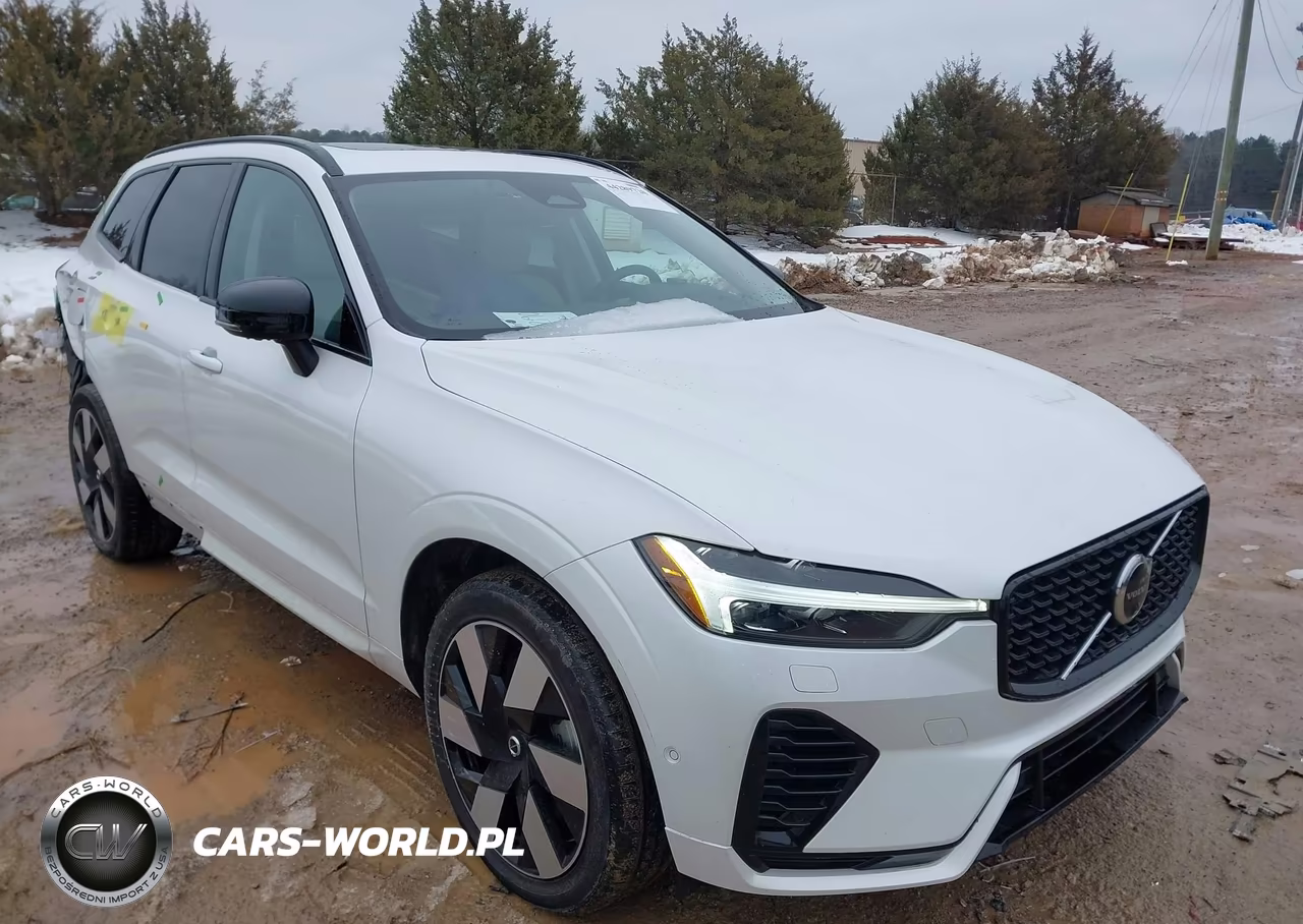 2024 Volvo Xc60 Recharge Plug-In Hybrid T8 Plus Dark Theme – zdjęcie 1 z 19