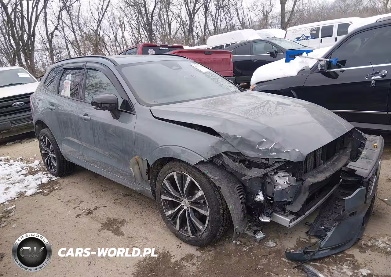 2024 Volvo Xc60 B5 Plus Dark Theme