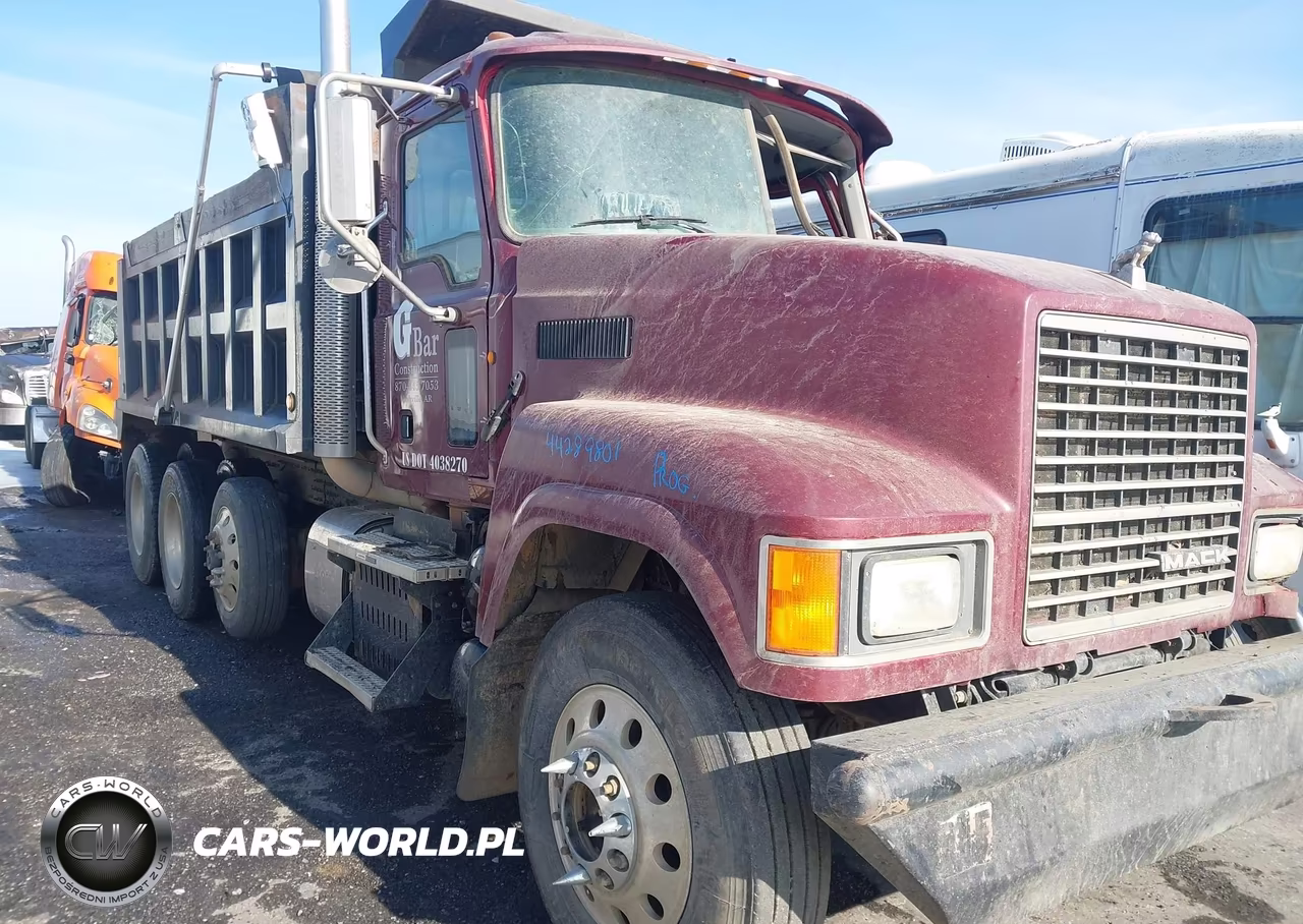 2011 Mack 600 Chu600