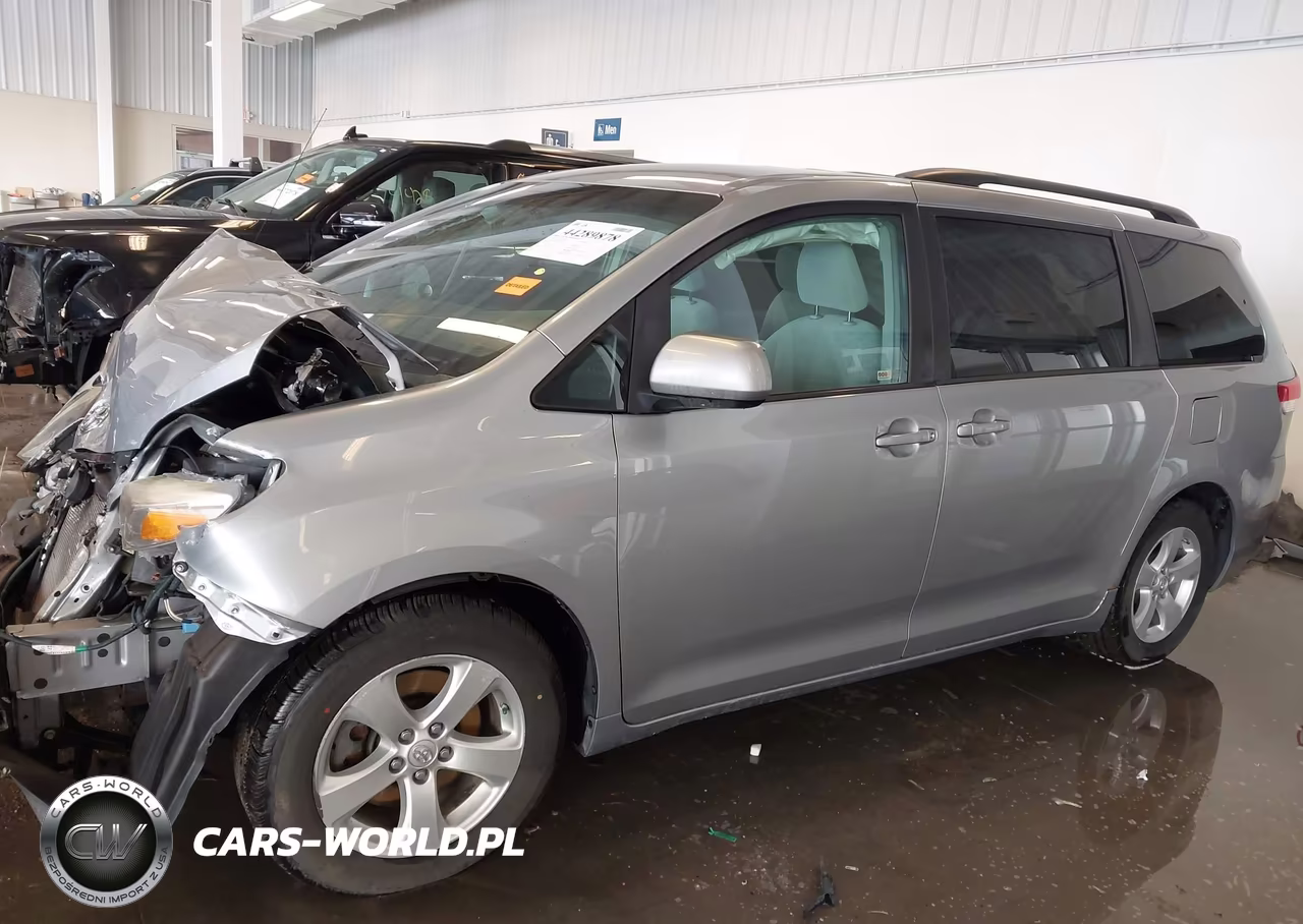 2014 Toyota Sienna Le V6 8 Passenger VIN:5TDKK3DC5ES441152 - 15