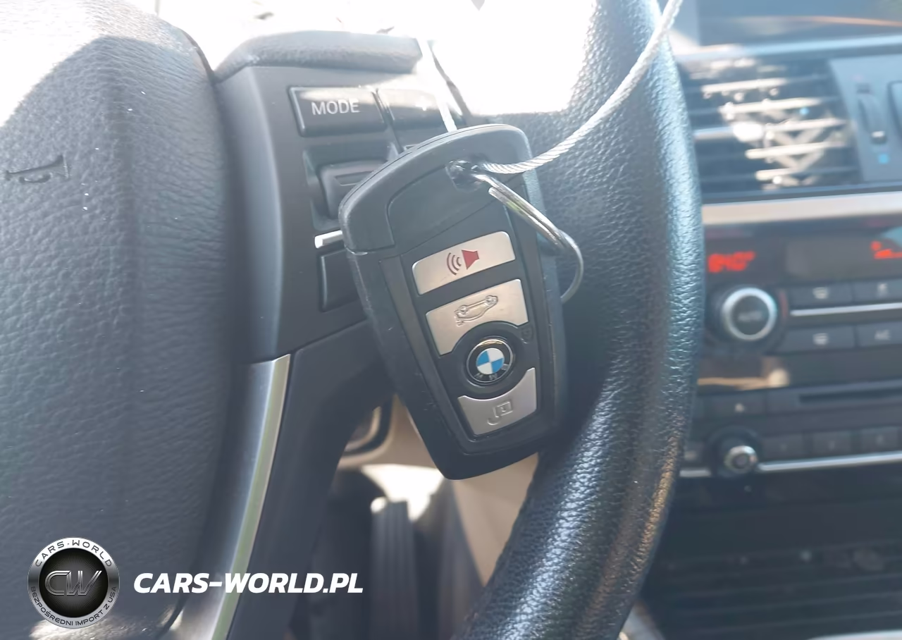 2017 BMW X3 Sdrive28I VIN:5UXWZ7C38H0X41909 - 11