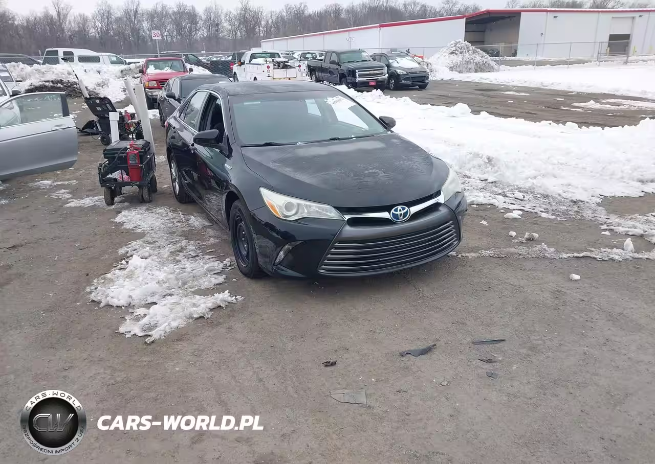 2015 Toyota Camry Hybrid Le