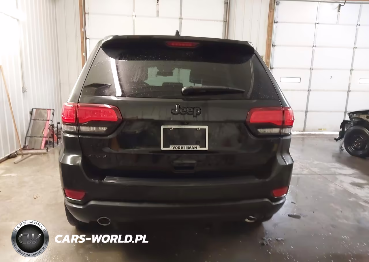 2015 Jeep Grand Cherokee Altitude VIN:1C4RJFAG5FC227601 - 16